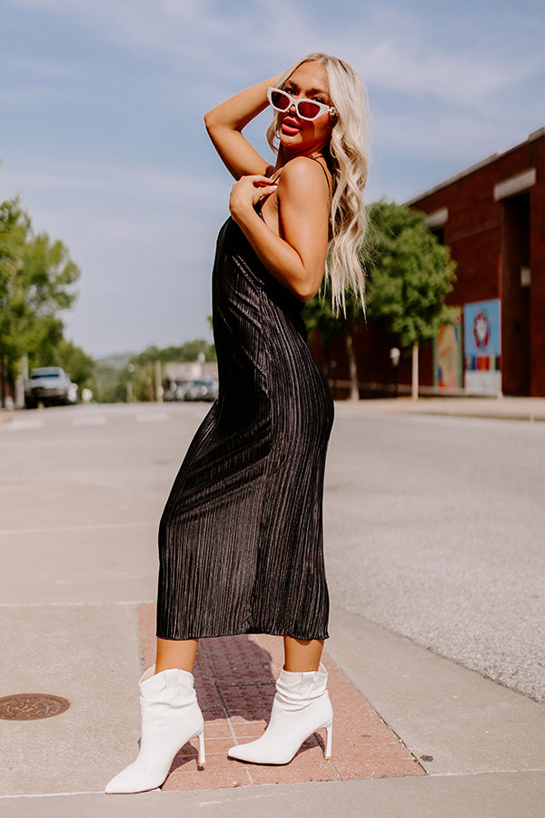 L&A | Flirty Frills Pleated Midi In Black