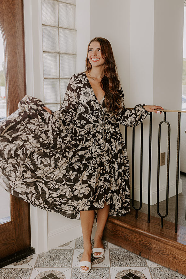 L&A | Vino Sipping Floral Midi Dress in Black