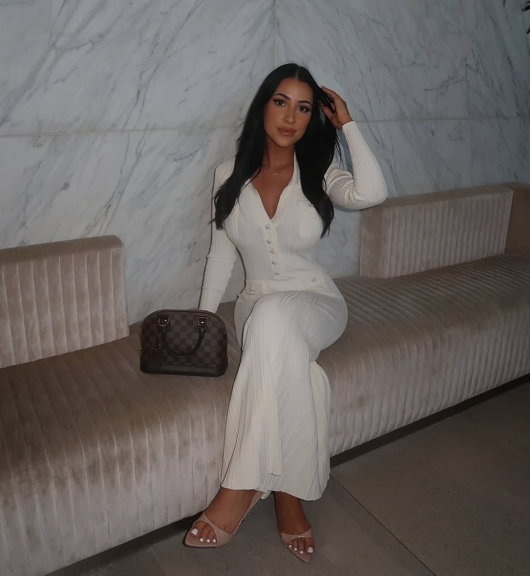 L&A | Pippa Knitted Midi Dress