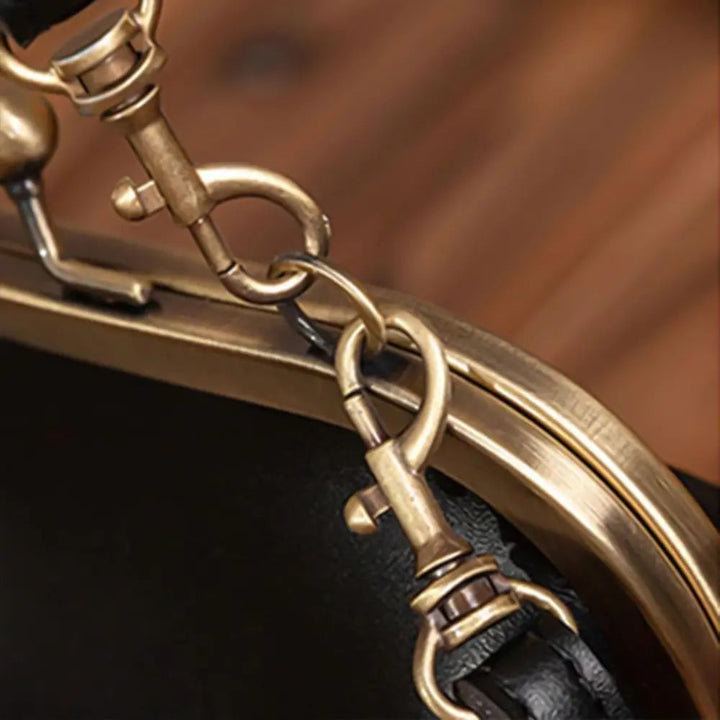 L&A | Anna - Chic Leather Bag with Kiss-Lock Closure