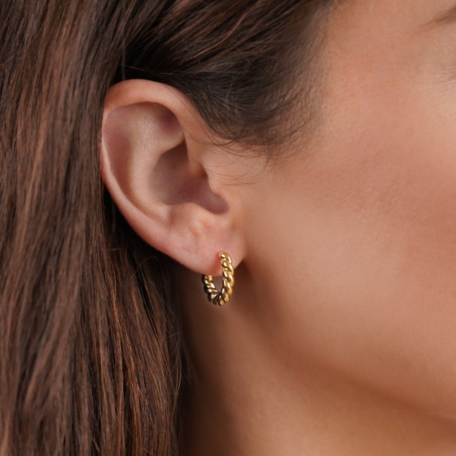 L&A | Amara Gold Twist Hoop Earrings