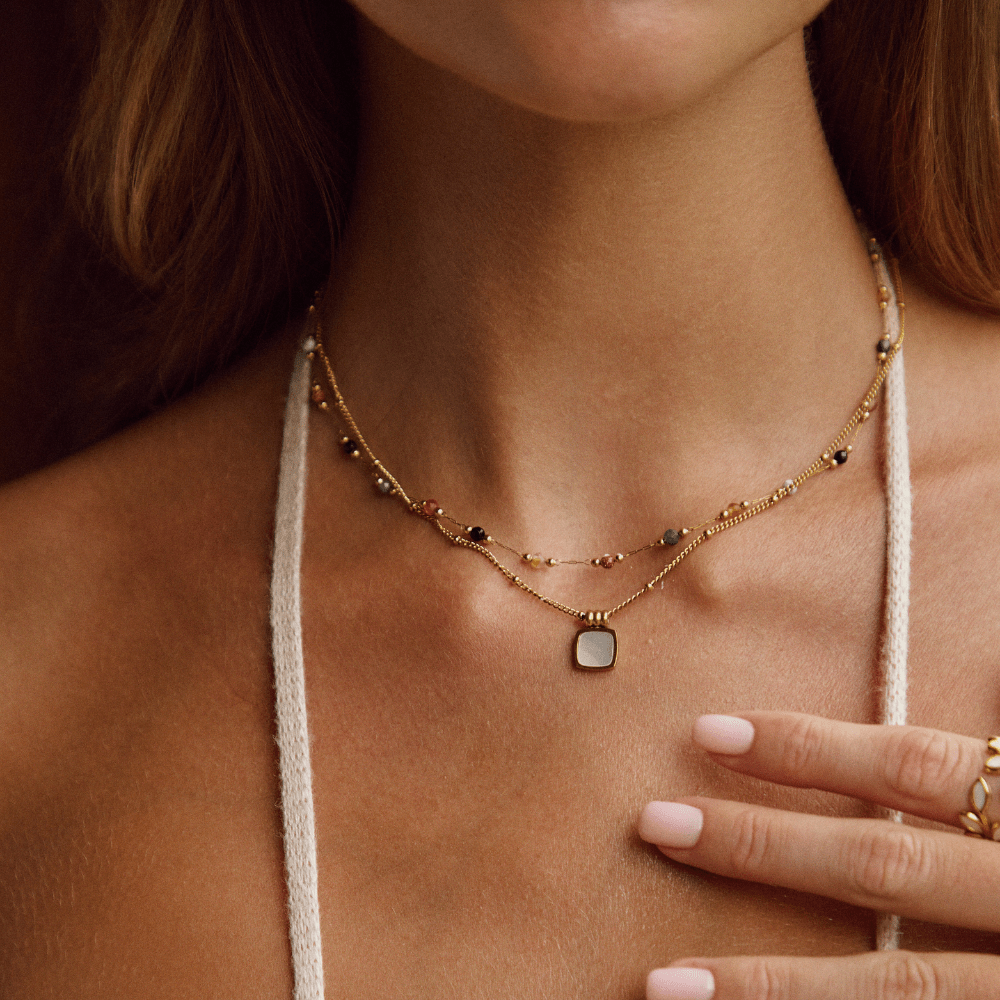 L&A | Lulu Aurora Crystal Necklace