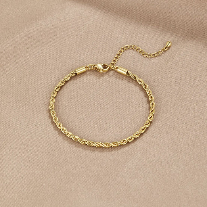 L&A | Isolde Twisted Gold Bracelet