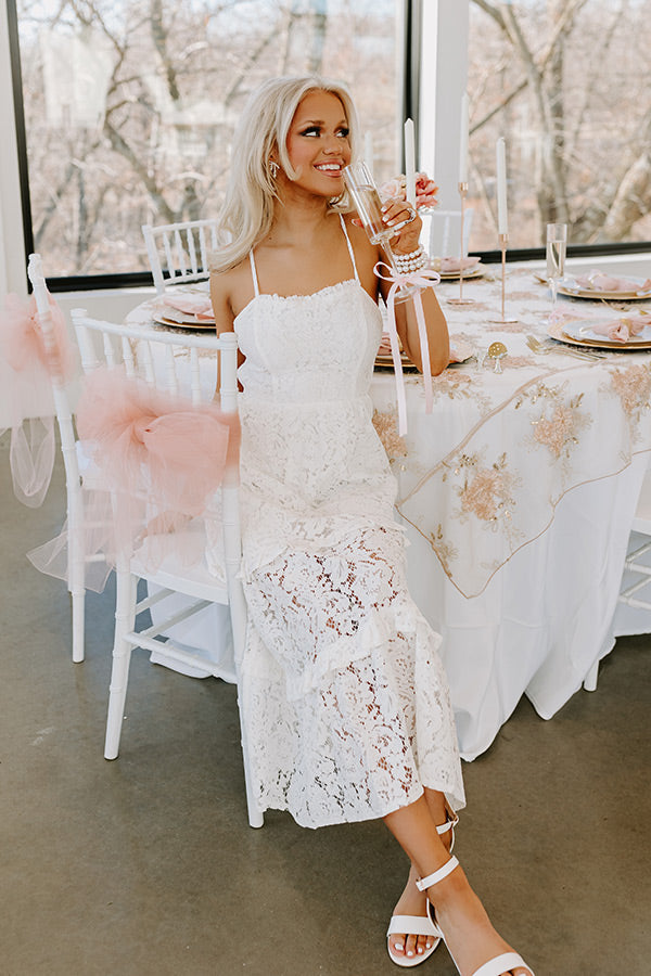 L&A | First Class Flair Lace Midi