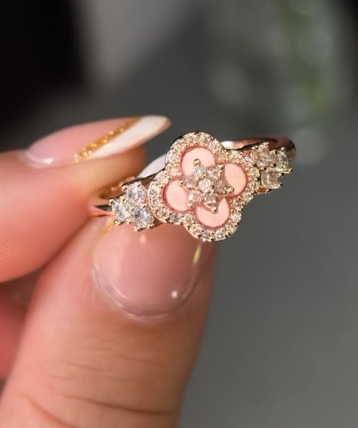 L&A - Diamond Bloom Ring