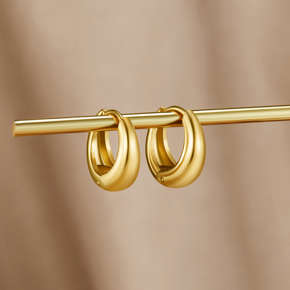 L&A | Audrey Gold Hoop Earrings