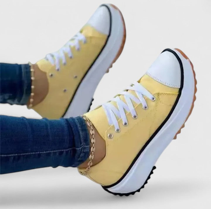 L&A | Kelly ElevéLight™ Comfortable Sneakers