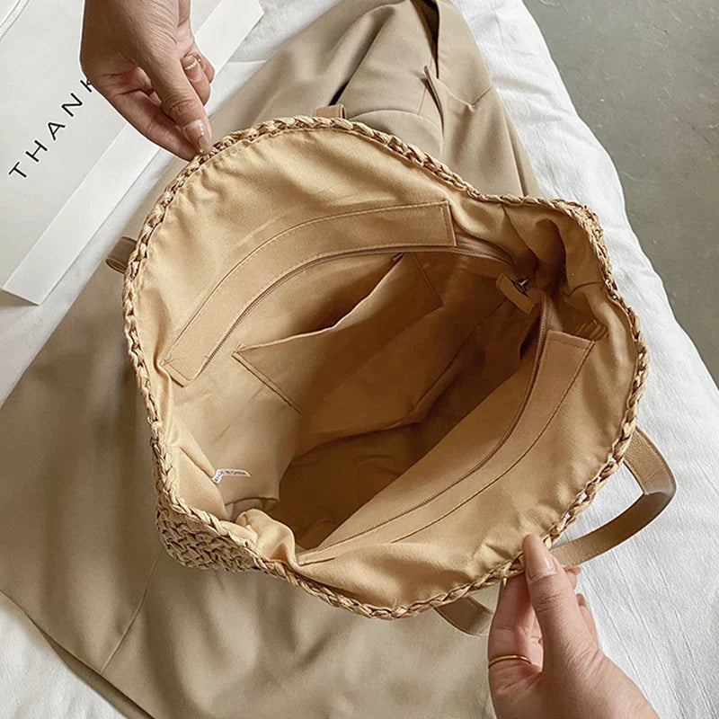 L&A | Juliette - Handwoven Round Straw Rattan Beach Bag