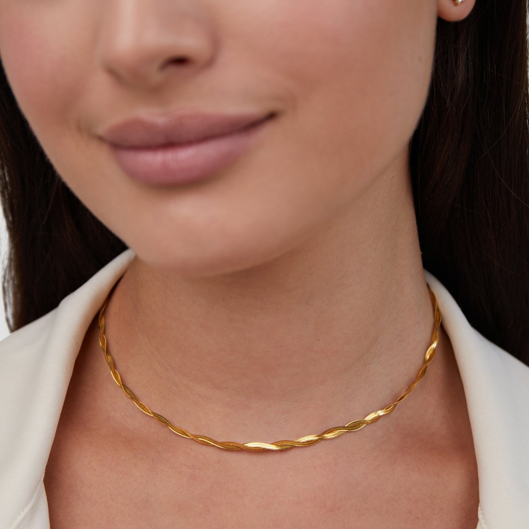 L&A | Chiara Twist Snake Chain Necklace