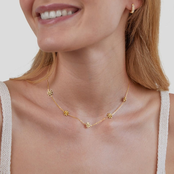 L&A | Marigold Bloom Gold Necklace