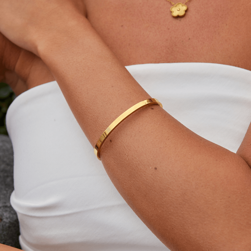L&A | Solenne Gold Bangle