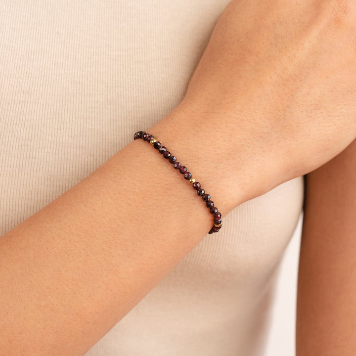 L&A | Valeria Red Garnet Bead Bracelet