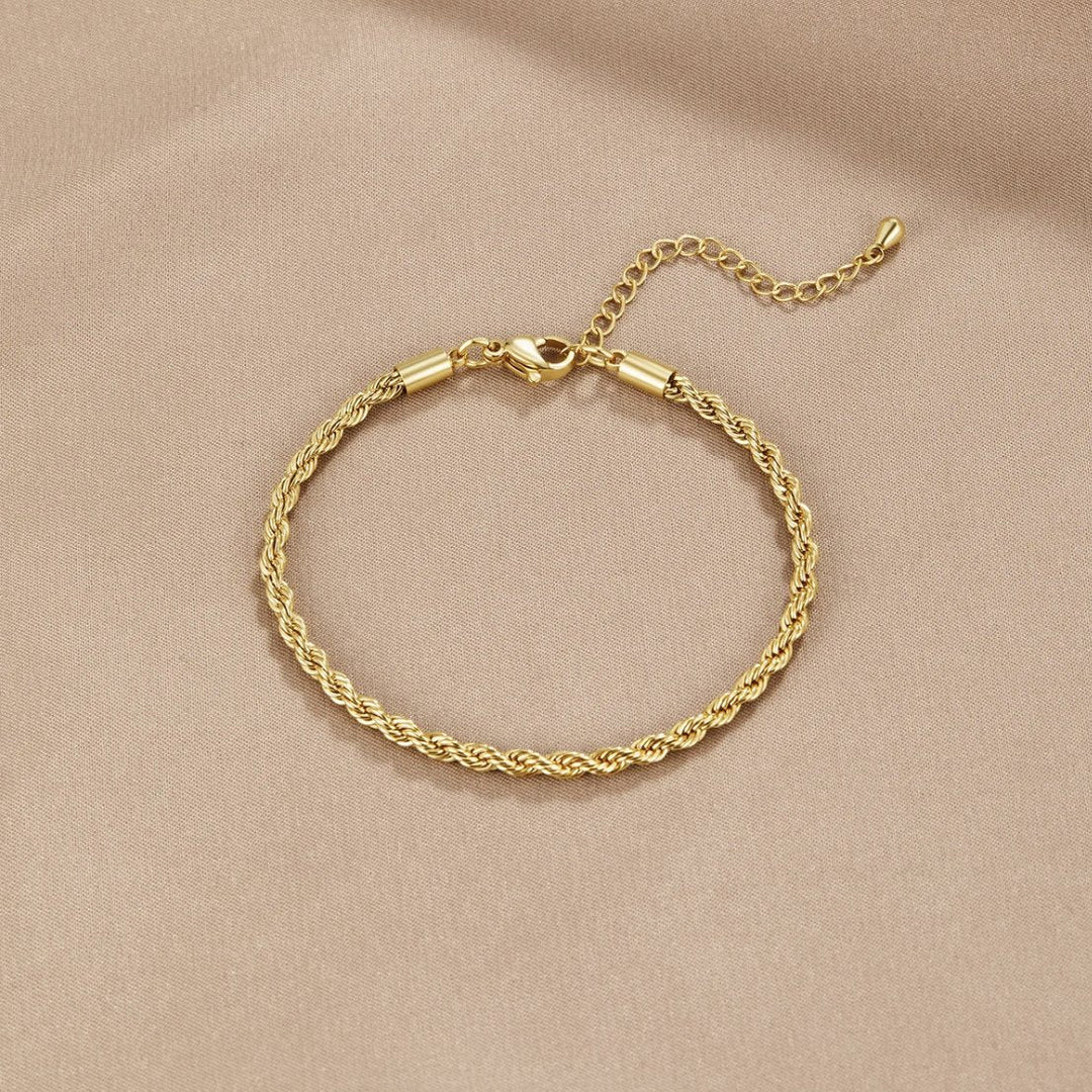 L&A | Isolde Twisted Gold Bracelet